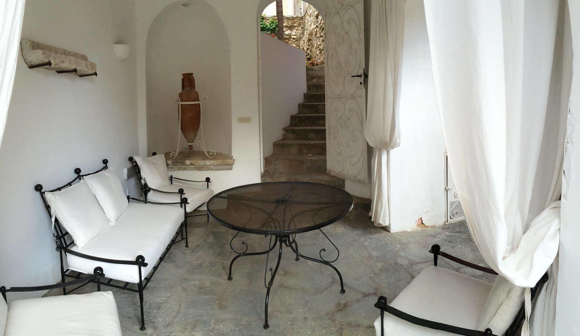Capri Villa Bismarck Buitenkant foto