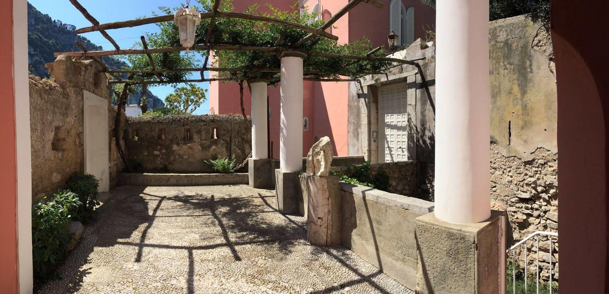 Capri Villa Bismarck Buitenkant foto